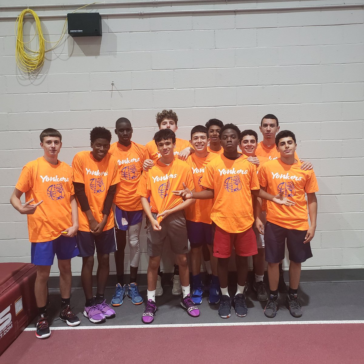 YonkersHS Basketball tweet media