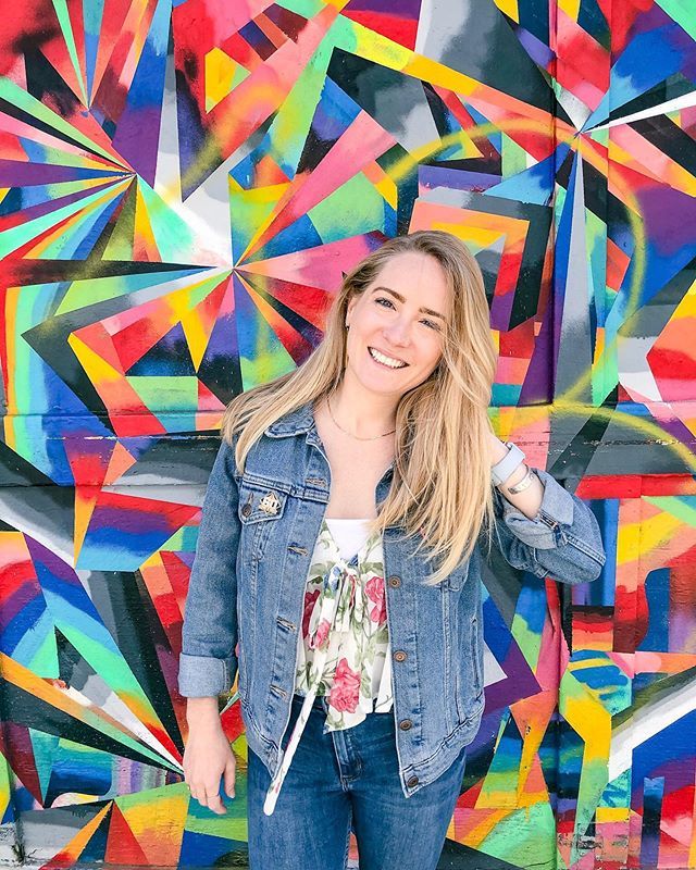 Happy mind. Happy life. 🙂
.
.
.
.
.
.
#weekendvibes #colorcrush #agameoftones #colorsplash #hellocolor #ig_color #livecolorfully #myunicornlife #ilovecolor #colorfullife #artlovers #graffiti #mural #walltraveled #color #nationalcocographic #liveinlev… bit.ly/2WlRFwy