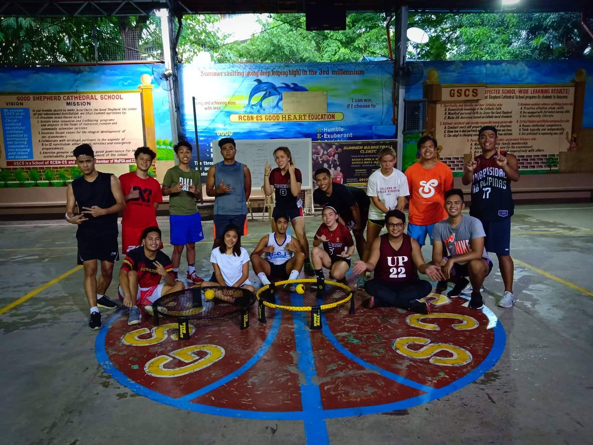 roundnetph tweet picture