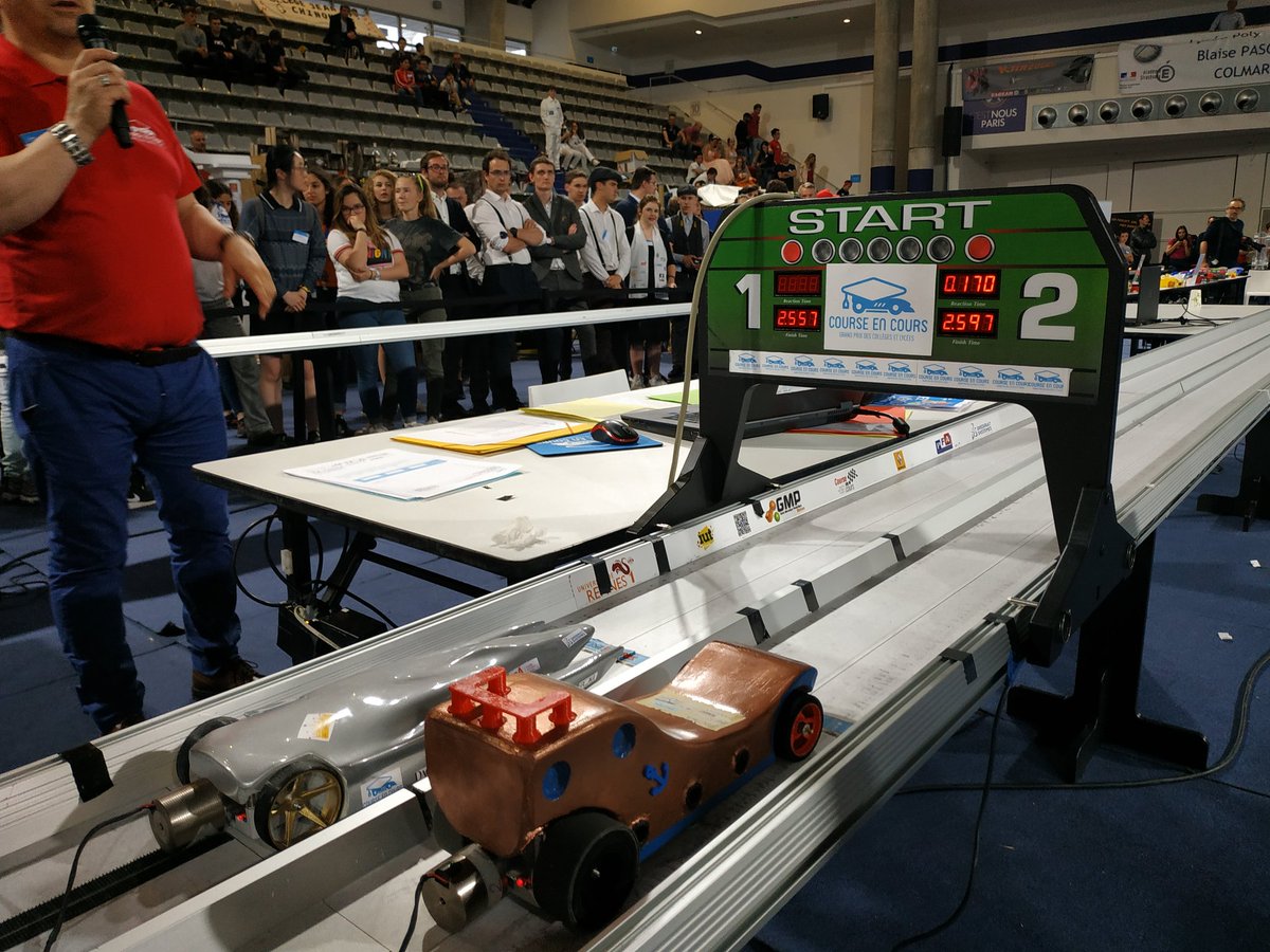 CourseEnCours's tweet photo. Grande #finale du Knock Out #Collèges/#Lycées ! 🏁
L'équipe des Petits princes remporte la finale et va maintenant participer au Super #Knockout contre la TeamTech ! 🤯 #FinaleCEC https://t.co/1eCCjLUxyw