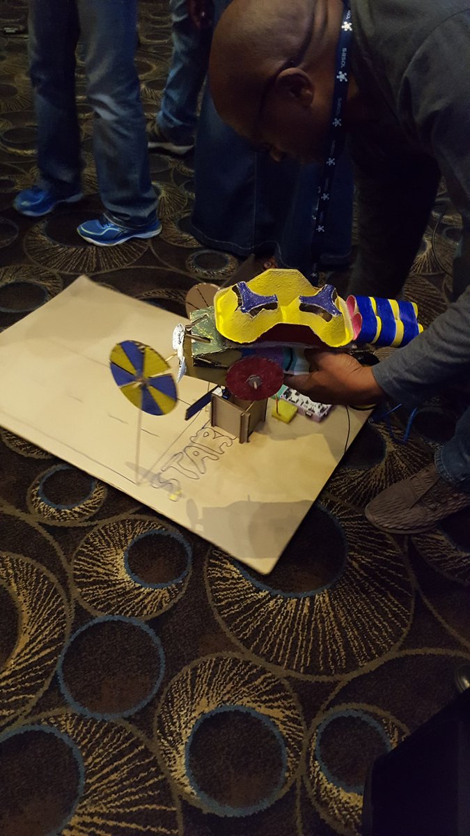 CRSP_dsgn's tweet image. Teams are about to face off in the @CRSP_dsgn Sasol GTC Robotics and Coding challenge @SasolSA #SasolFoundation #CRSPRobo #LCERT