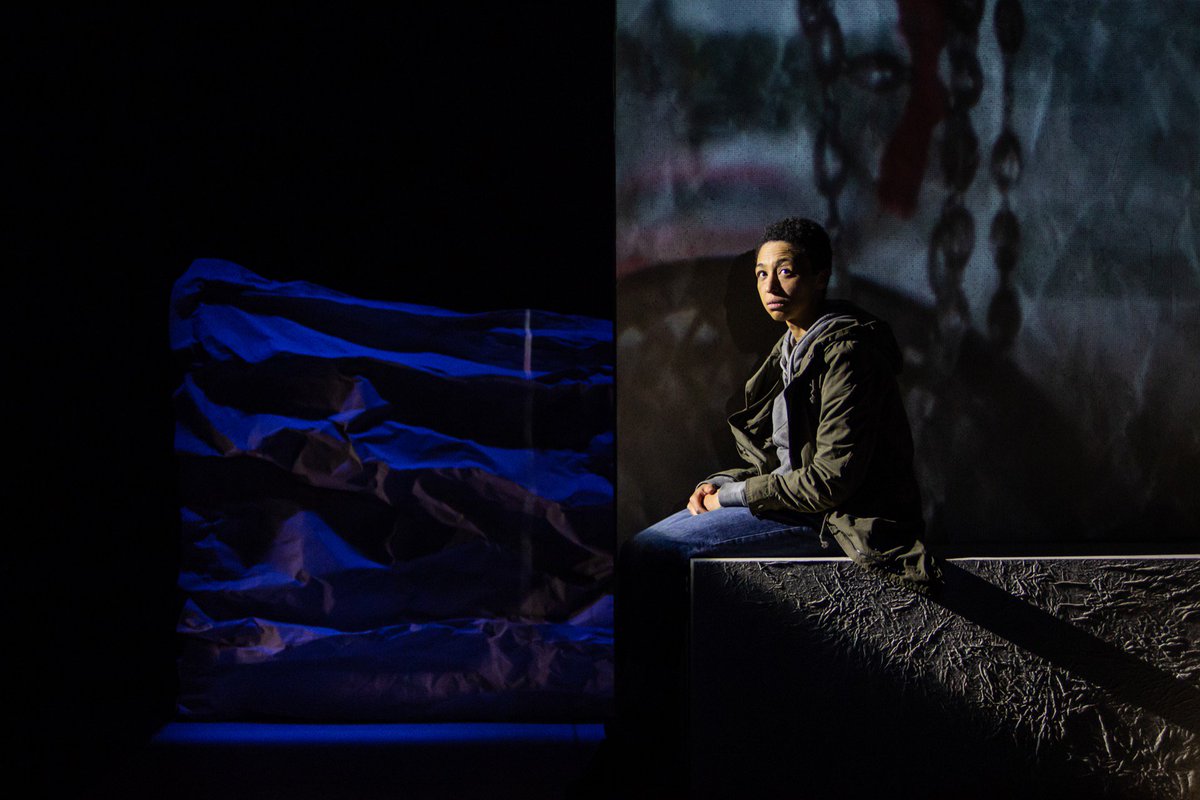 ClayPakyNews's tweet photo. ADB #Klemantis and Claypaky #Axcor Spots enhance the Timely Drama of “Going Through” on the London Stage
Read the full story:https://t.co/vVFf5yS3De
#ADB #Claypaky #GoingThrough #BushTheatre #London https://t.co/upPmZugvsl