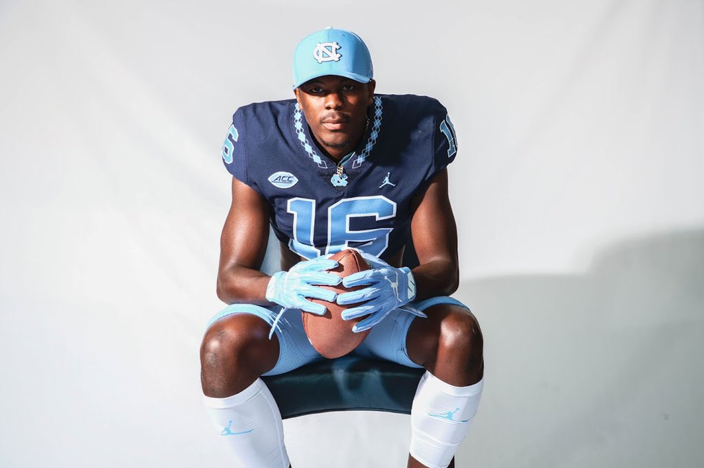 Thank you to the University of North Carolina Chapel Hill staff and players for an amazing visit. I can see myself in Blue Heaven! #GoHeels <a href="/TimBrewster/">Tim Brewster</a> <a href="/CoachGalloway7/">Lonnie Galloway</a> @Q_14_D @__alexwhite <a href="/TarHeelFootball/">Now at @UNCFootball</a>