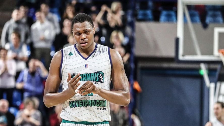 KillianVerove's tweet image. 🚨Comme annoncé par @Be_BasketFr, Vitalis Chikoko rejoint @LevalloisMetro !

📊 Avec l’@EBPLO en 2018/19 :

💥 15.3pts / 7.8rbds / 18.6d’éval

👉🏻 L’intérieur, membre du 5 majeur de la saison, peaufine le recrutement des #Metropolitans 

#JeepELITE #GoLM