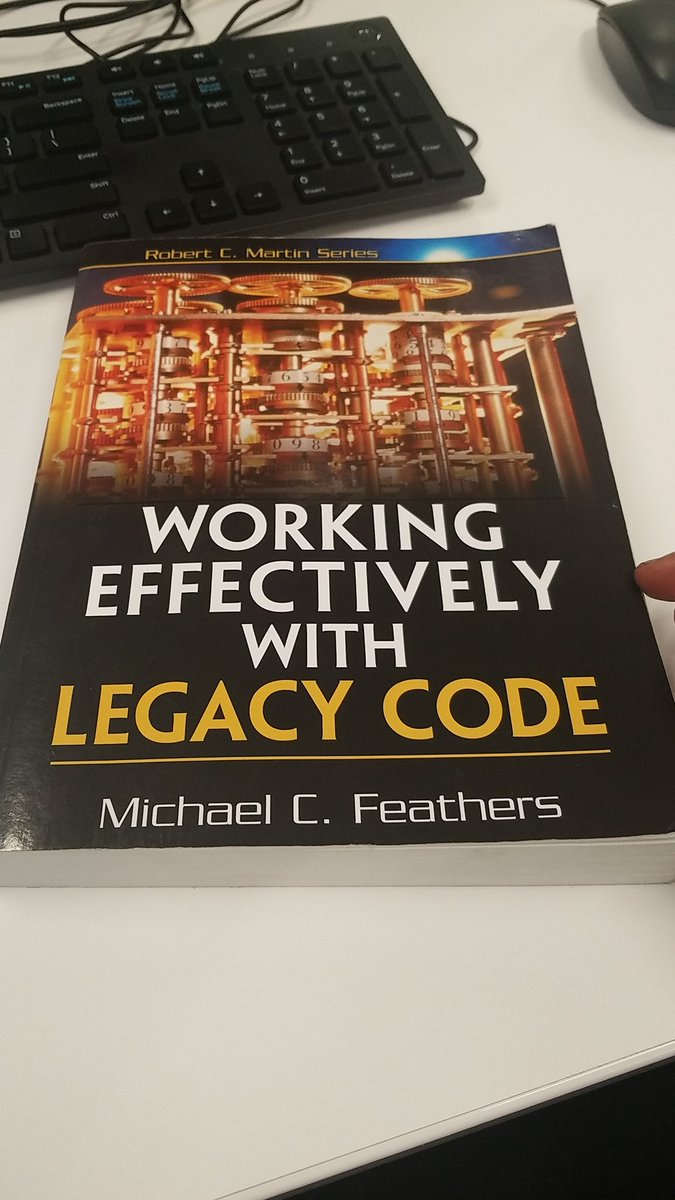 itsjjpowell's tweet image. The latest addition to the library. #techbookclub