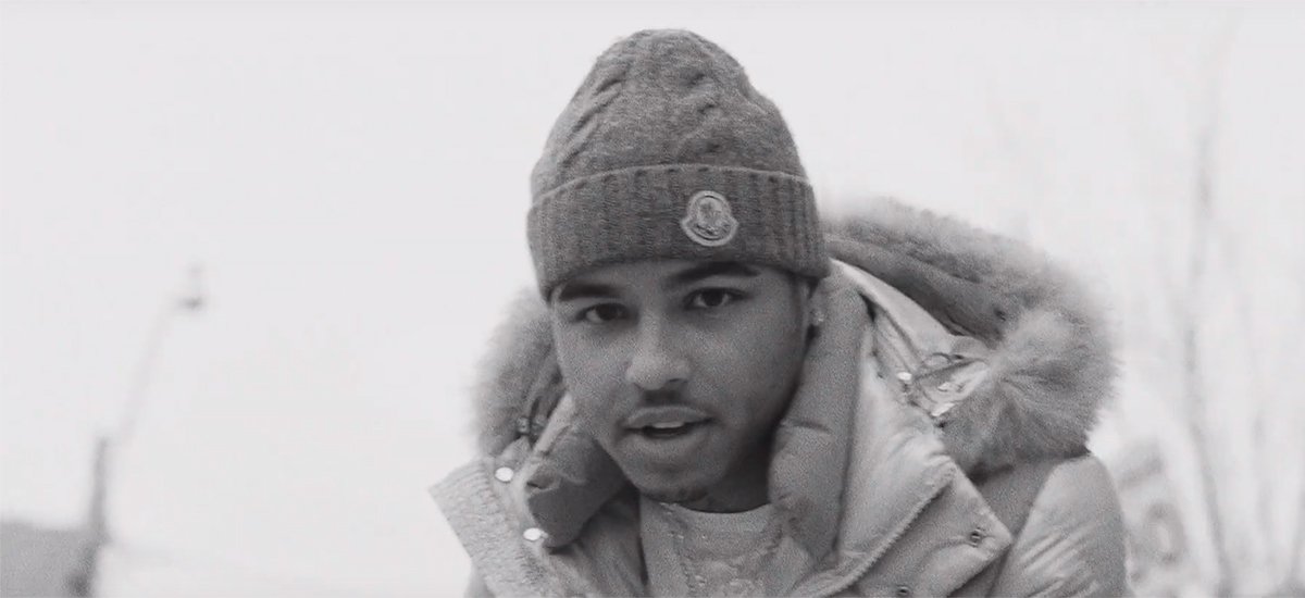 HipHopCanada's tweet photo. Prime Boy @JayWhiss releases the "Dark Cloud" video in support of new EP
📽️ Directed by Elliot Clancy Osberg
🎵 #DarkCloud was produced by @1MindMuzik
📲 Watch it here: https://t.co/azahd2u5cH 💥 #NewVideo #HipHop #PrimeForever https://t.co/R3e7f5HjEt