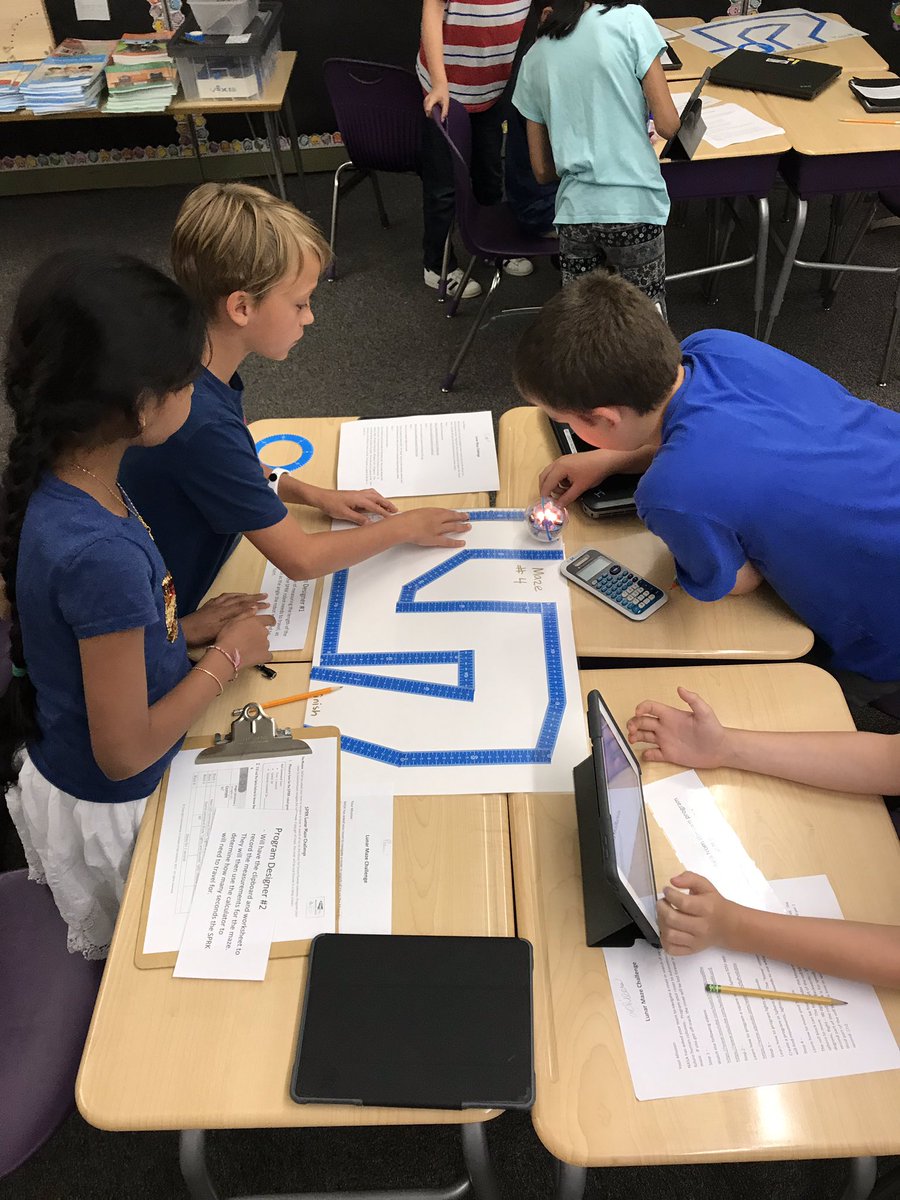 ChristinaK12's tweet photo. RT @DEspacegirl: Lunar Maze Challenge - 4th grade Advanced Academics students coding the Sphero robot #STEM #WilsonES @SpheroEdu @ChristinaK12 https://t.co/Q6mb63oOg8