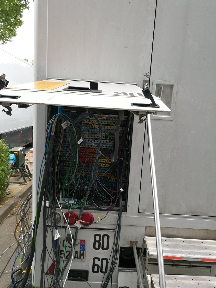 Visite des coulisses de la Zone TV où sont produites les images internationales de vos matchs de #RG19