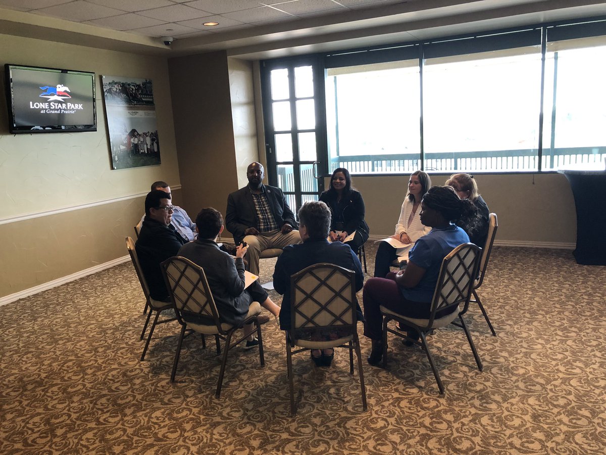 DiffDiscipline's tweet photo. 11 Circles taking place at the Race Track today! CSRP Day 2 #CircleDay #ConnectB4Content https://t.co/jdJq3h65Zk