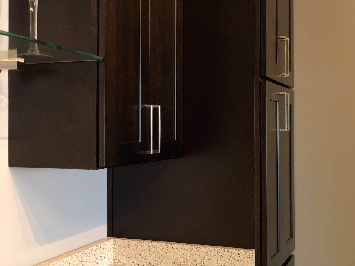 SCDesignCenter1's tweet image. Our Liberty Shaker Espresso style cabinets are a twist on traditional kitchens, giving it a modern feel, without taking away the warmth of a welcoming home.
Come visit our showroom to meet with our designers to make your ideal kitchen into reality. Follow us for more information!