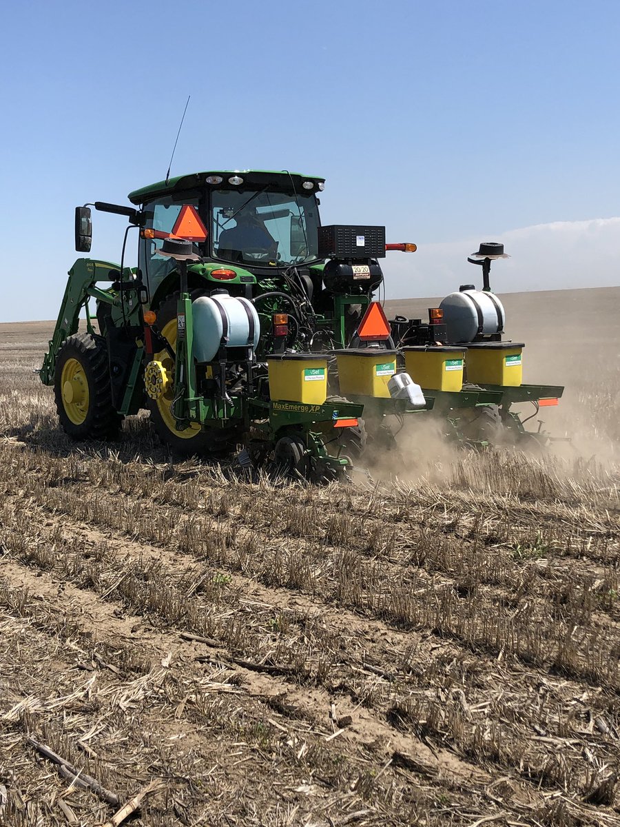 travismesser81's tweet image. @PlainsGrain Mott Store Planting our large 30 acre @precisionplant fertility research plot north of Mott!  Join us this summer to learn more about proper placement and a whole list of agronomic topics #Conceal #FurrowJet @NACHURS