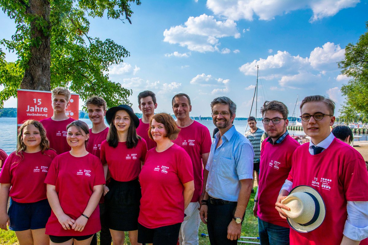 KjpTSBerlin's tweet photo. Heute haben wir gefeiert: 15 Jahre Veränderung - 15 Jahre Kinder- und Jugendparlament Tempelhof Schöneberg.

Ein großartiges Fest zu diesem tollen Anlass! Lest gerne den ganzen Beitrag!

Ganzen Post: https://t.co/ZMW52yuLwK

#VeränderungGestalten #bvvts @sik030 @GudrunMallwitz https://t.co/ipY8ab76nS