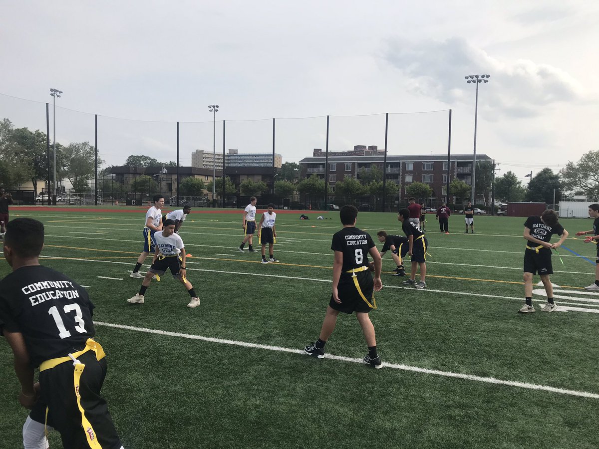 7th and 8th Grade Flag Football Championship is underway!! <a href="/HEHHawks1/">Henry Harris School</a> vs <a href="/OreskoSchool14/">N.Oresko School</a>   <a href="/BayonneCommuni1/">Bayonne School District Community Education</a>