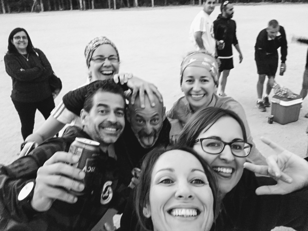 FeitalCris's tweet image. Los #MAPOMArunners y los   #MAPOMAmbassador nos tomamos muy en serio las celebraciones 🎉 🎉 
Gracias @AD_MAPOMA por formar está familia 😉😘
#GlobalRunningDay