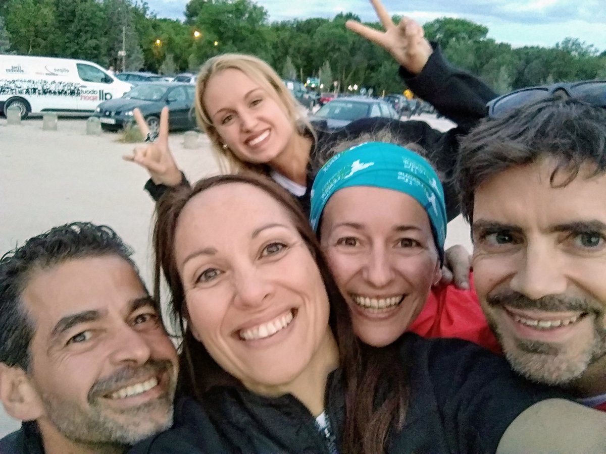 FeitalCris's tweet image. Los #MAPOMArunners y los   #MAPOMAmbassador nos tomamos muy en serio las celebraciones 🎉 🎉 
Gracias @AD_MAPOMA por formar está familia 😉😘
#GlobalRunningDay