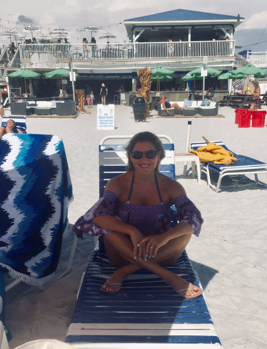 1ProudAuntLisa's tweet image. Having an awesome bday so far! Thanks for those who sent me messages and tweets. Thanks a bunch! I feel very blessed 🎊🎂🎈🎉🤗😘 #GeminiSeason #BdayWeek