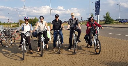 bizbike_uk's tweet photo. Today is #WorldEnvironmentDay2019 so it's great to see people all over #Cambridge ditching their cars and #cycling @camcycle @camcyclefest https://t.co/bLIZP1MHMP