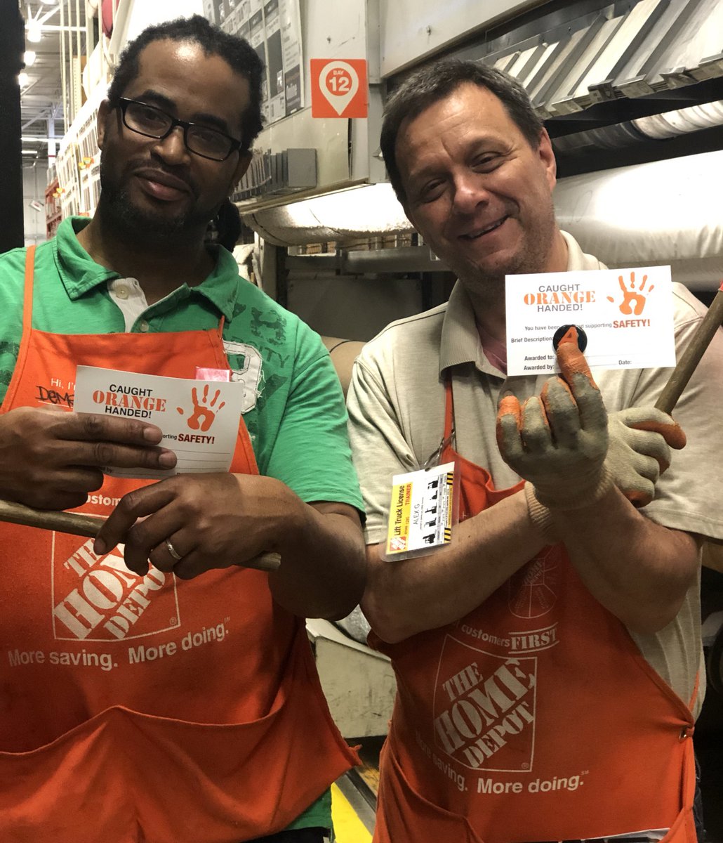 PatrolSafety's tweet image. Thank you Alex &amp;amp; Demetrius for working safe in the aisle. Wearing PPE gloves while using a safety knife and 
for always having a spotter while using the reach truck. Big congrats to our new associate Demetrius, he received his first Safety Bravo and letter S.