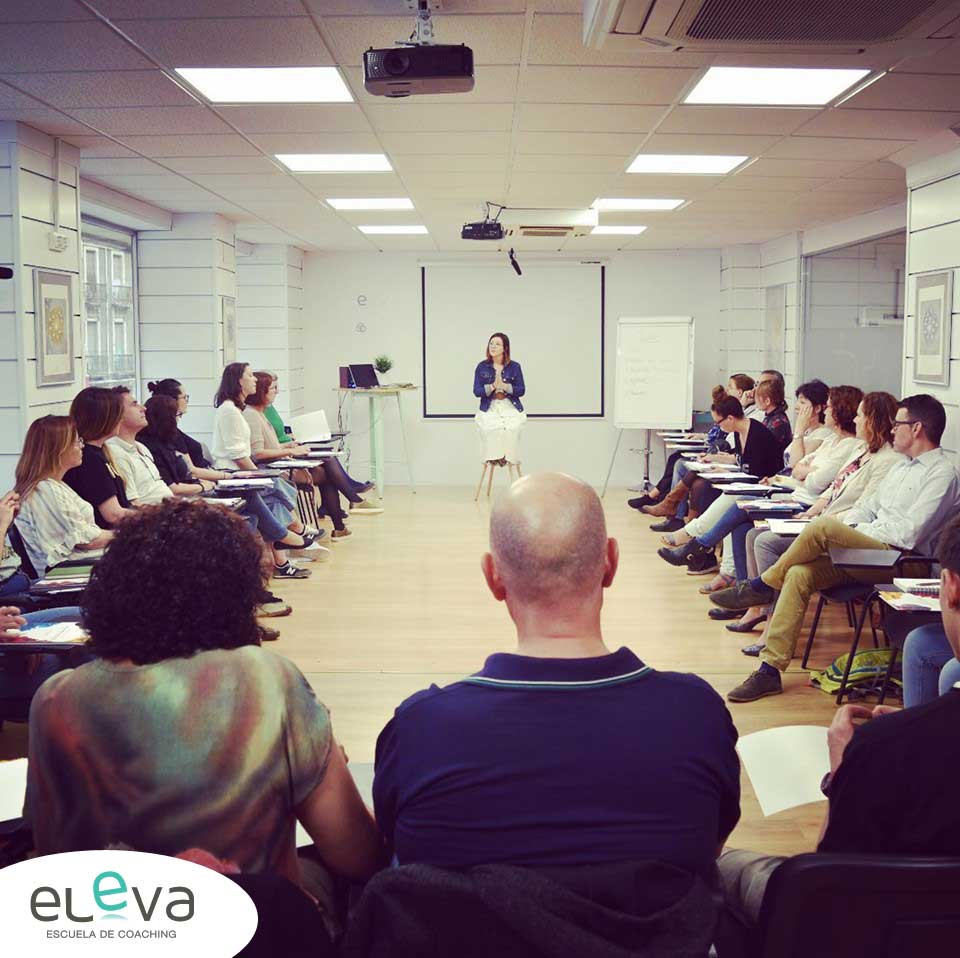elevacoaching's tweet image. Días intensos y maravillosos! Hemos aprendido a sostenernos emocionalmente a nosotros mismos sea lo que suceda en la vida. Es maravilloso poder ver el cambio que esta experiencia genera en todos los alumnos del curso de #inteligenciaemocional