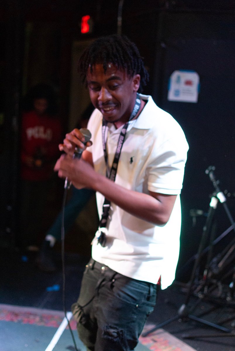 comeupr's tweet photo. Go show some love for the family birthday!!!
@MYBROKZ 🎂
#ComeUpEnt #Artist #HipHop https://t.co/VIdOkSFHBJ