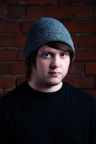 Happy birthday to Matt kean 2 June and Lee malia 4 June.

Bring me the horizon forever. 