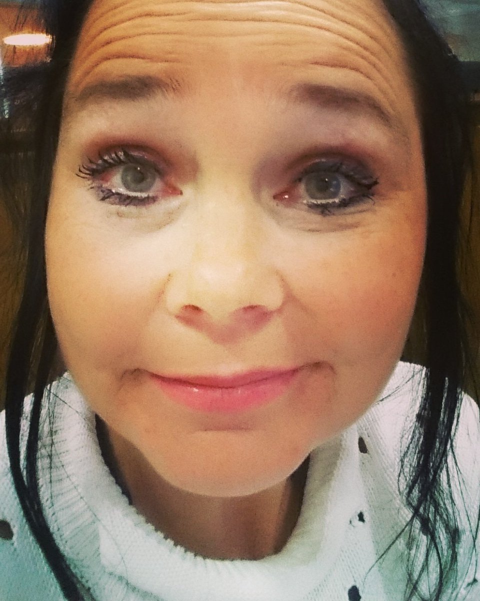 OutiMia's tweet photo. Aloite jätetty matalankynnyksen psykiatrian yksiköstä Helsinkiin. Eri elämäntilannekriiseissä voisi ihminen mennä 1-4 vuorokaudeksi keräämään voimia ja samaan terveydenalan ammattilaisten tukea. #mielenterveys #turvallisuus #terveys #sairaus #yksinäisyys https://t.co/BZgADmqVIp