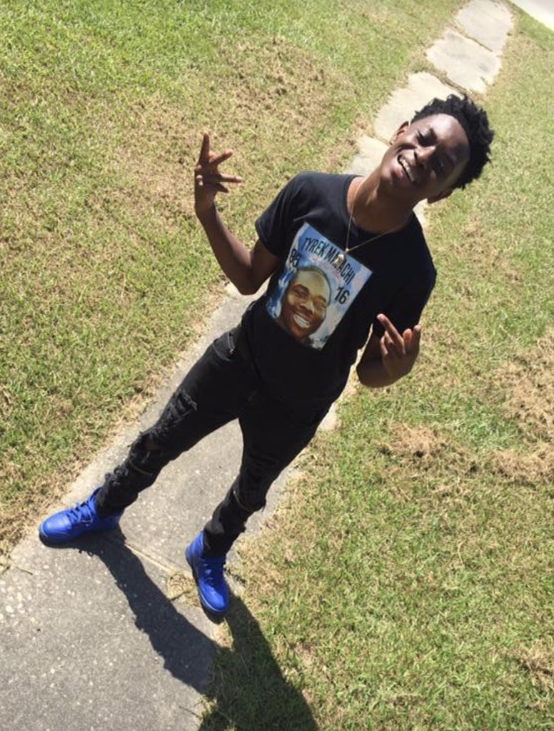 MostDopeGirlLex's tweet image. I miss you baby bro 😔#FreeDK #LLMAC😇