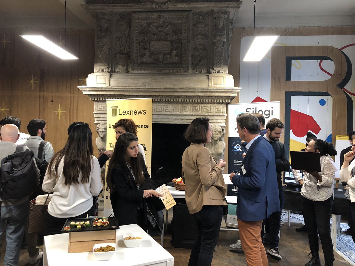 LefebvreSarrut's tweet photo. Après les présentations d’usage, place aux démonstrations autour d’un cocktail 😉🤓!
#oppus #silogi #lexnews #fraterlex 
@Matrice_io https://t.co/kMNW8Cygdf