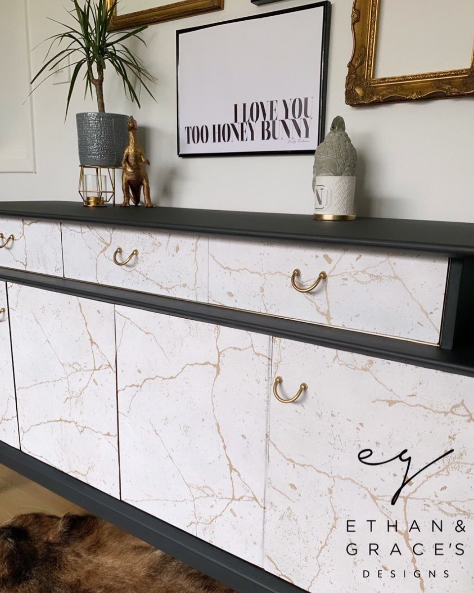 Loved how this G plan turned out! Dark grey with a kintsugi gold and white print! 🖤 <a href="/ethan_graces/">Ethan & Graces</a> @FusionPaintUK <a href="/TheHouseofUp/">The House of Upcycling</a>