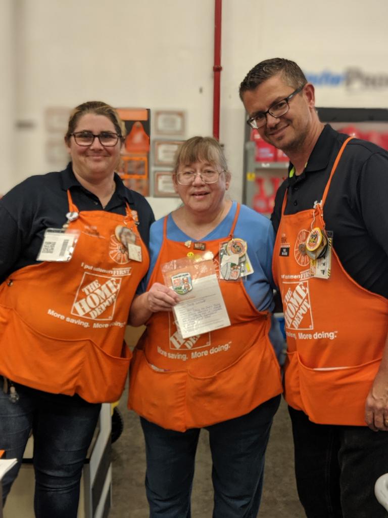 Great job Carla! Cashier of the month! Woot woot! @rachelk1081 <a href="/sutherlandfm/">Frank Sutherland</a> <a href="/HomedepotMish/">Mishawaka Home Depot</a>