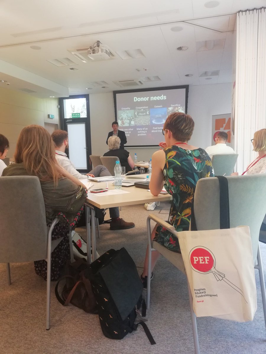 dudapisze's tweet photo. @AlanClaytonTeam dziś rzucił mi niezłe wyzwanie. Trzymajcie kciuki. Dzięki za seminarium i do zobaczenia jutro konferencji. https://t.co/boclKVh1fJ