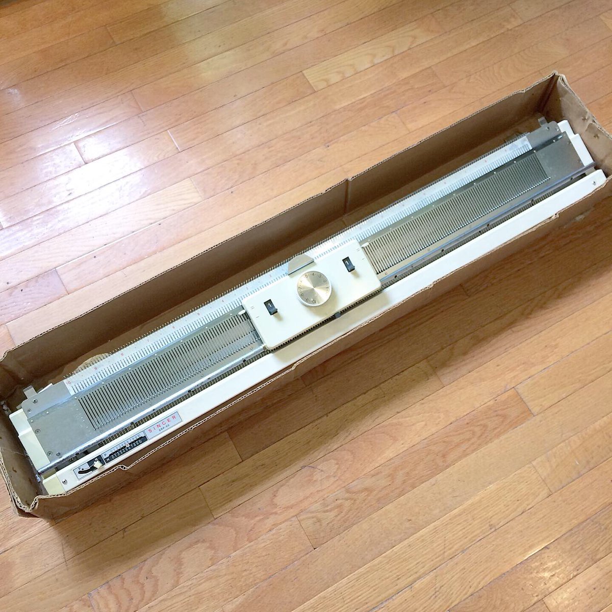 machineknits's tweet image. The matching Singer SRP-50 Ribber Attachment for the Singer Memo-Matic 360K knitting machine is available for SALE!

Please send a message or email through the website if you’re interested 😊
joannakassoulides.wixsite.com/theknittingstu…

#knittingmachine #knitting #singermachine #forsale #RochesterNY