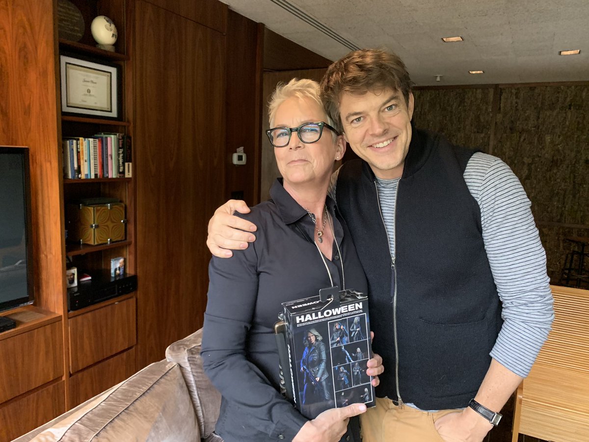 We’re discussing stuff.   @jamieleecurtis