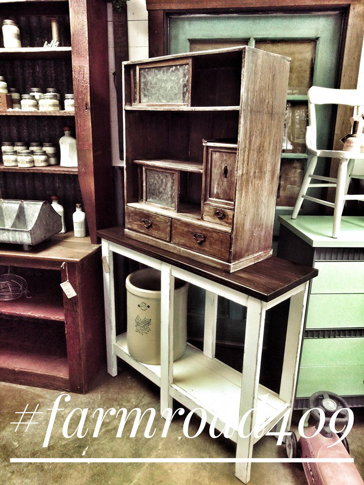 farmroad409's tweet photo. Rain rain go away! Shop from the comfort and dryness of your work or home today! Message us with anything you see that you're interested in for special pricing today &amp; tomorrow only!
/1 https://t.co/nbnePjswMk