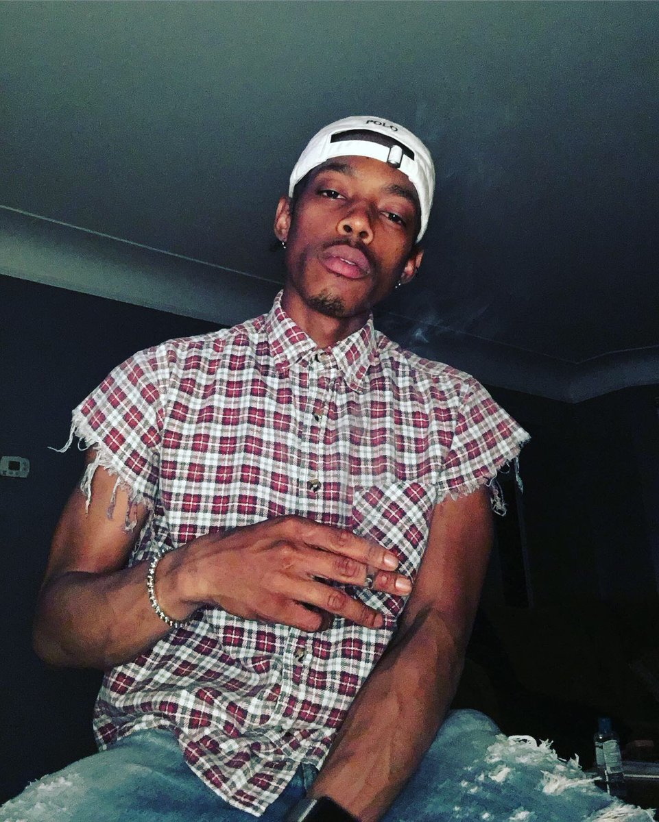 MeloFelloe's tweet photo. Follow @MeloFelloe on all platforms !!!!!!! https://t.co/eN1ubbTeJ6