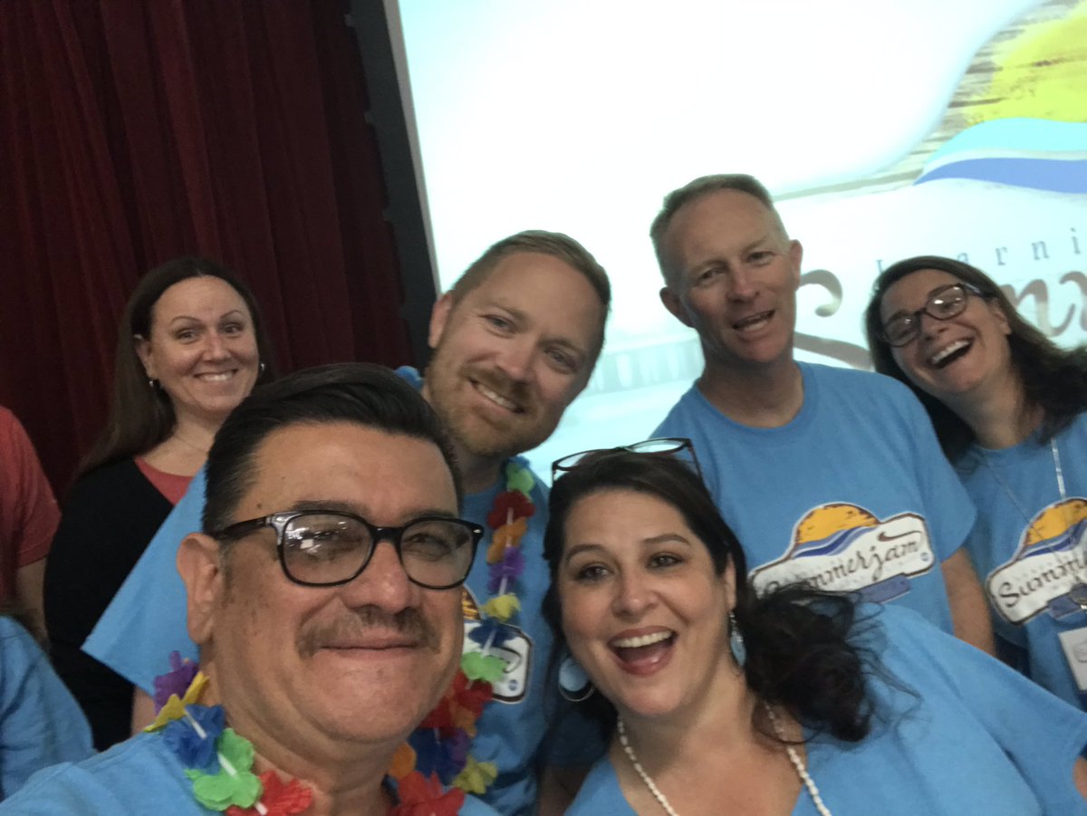 joseramirezedu's tweet photo. Some of my favorite peeps at #JUSDSUMMERJAM ! #jusdshares @Msmullenjr @mrnblake @kryssyhayes @jasonjusd @mrs_vwatanabe https://t.co/S1IRu8iOpU
