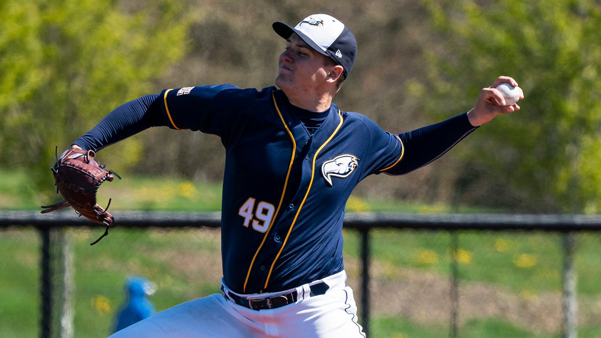 ⚾️ BASE | BREAKING: <a href="/ubc_baseball/">UBC Baseball</a> pitcher Niall Windeler (<a href="/Windy_16/">Niall Windeler</a>) has been selected by the <a href="/Twins/">Minnesota Twins</a> in the 19th round of the 2019 <a href="/MLB/">MLB</a> draft! <a href="/baseballcanada/">Baseball Canada 🇨🇦⚾️</a> 

📸 <a href="/RichLamPhoto/">Rich Lam</a>