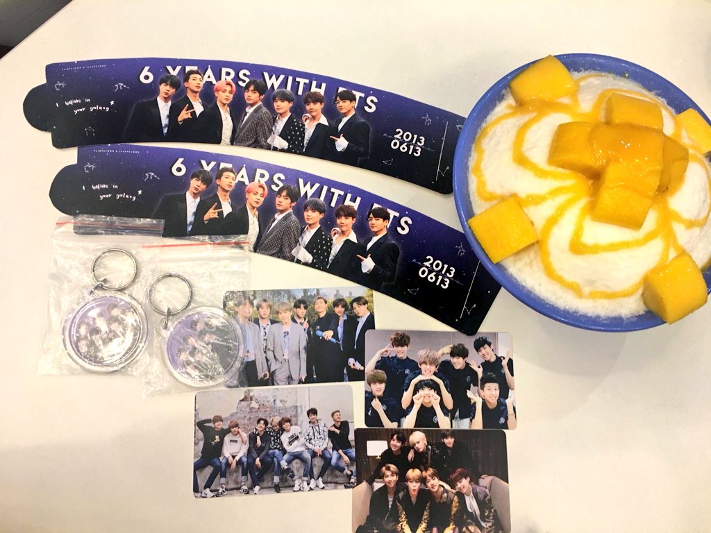 vmincrack's tweet photo. [060119] 

ᴀ ᴄᴏsᴍɪᴄ ᴄᴏɴɴᴇᴄᴛɪᴏɴ - ᴀ ᴄᴜᴘsʟᴇᴇᴠᴇs ᴇᴠᴇɴᴛ ғᴏʀ ʙᴛs 6ᴛʜ ᴀɴɴɪᴠᴇʀsᴀʀʏ ✨

started june with my co-intellectuals cause it’s bangtan’s month! ❤️ 

#ACosmicConnection #6YearswithBTS https://t.co/wrAFS7tBin