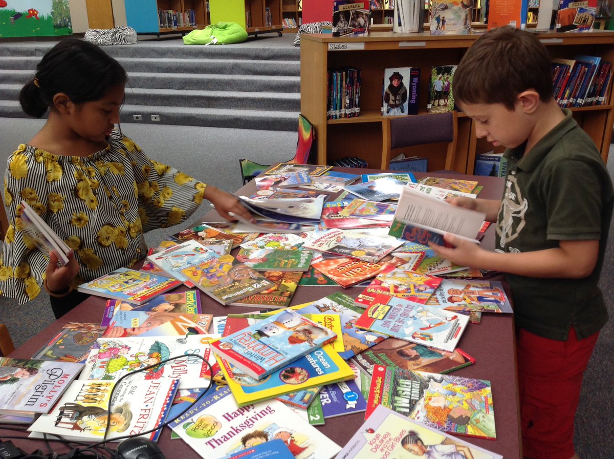 SLESPrincipal's tweet photo. Our awesome book give-a-way is happening this week! https://t.co/Oq0rVQjtJz