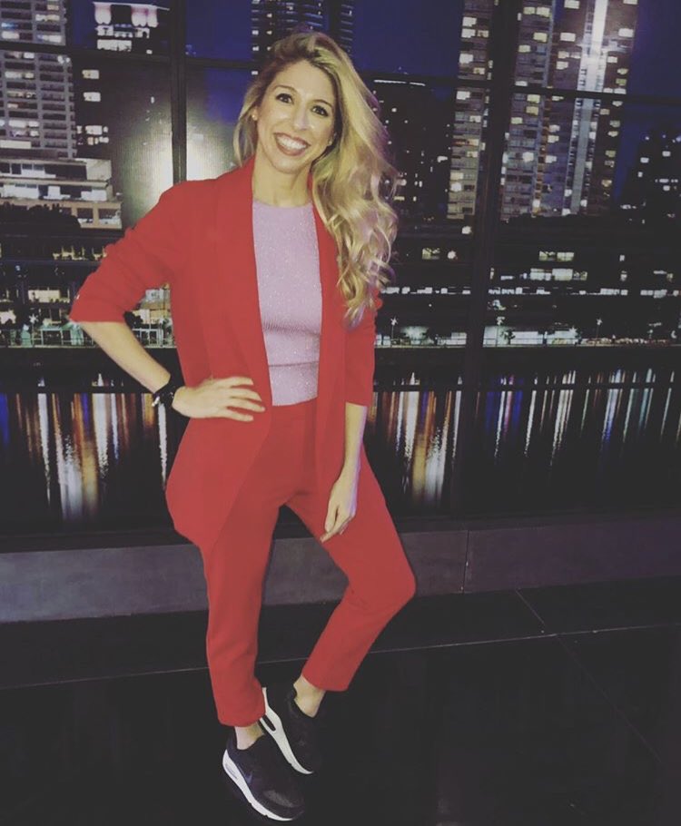 Esta noche nos visita <a href="/florbertottiok/">florencia bertotti</a>.  Querés participar de nuestro #feedback??? Dejale acá tu pregunta / pedido!!!