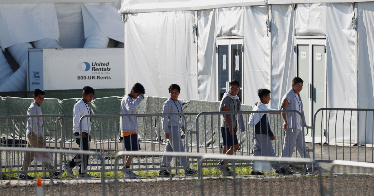 PricePounders's tweet image. Trump administration discontinues English classes, recreational programs for unaccompanied minors in shelters - Washington Examiner dlvr.it/R64y5q #News #BorderSecurity #CustomsandBorderProtection