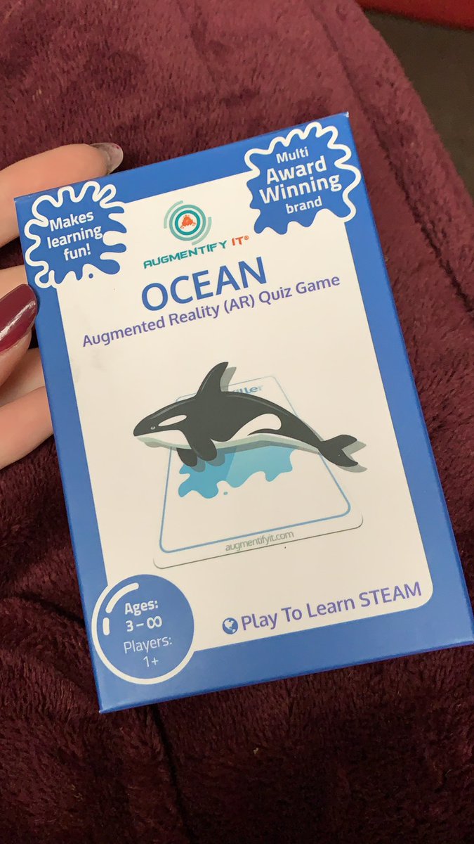 Loving the <a href="/AugmentifyIt/">AugmentifyIt 📱💫</a> cards created by the wonderfully talented <a href="/AhraniLogan/">Ahrani</a>. I think the #Ocean collection are my new fave! 🌊 🐙 🐳