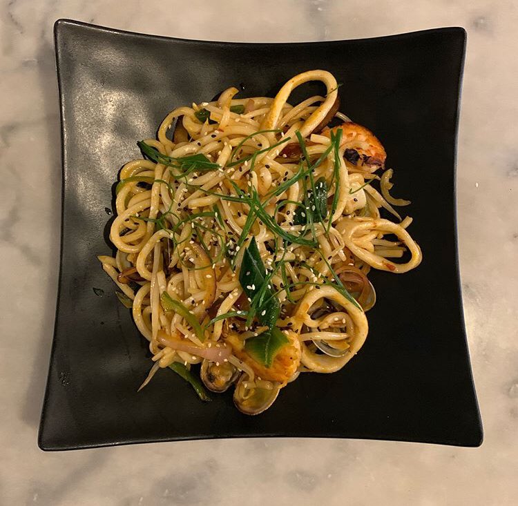 ittolondon's tweet photo. Shanghai Udon! Yummy! #udon #clams #spicy #seafood #asianfusion #itto #ittolondon #n16 https://t.co/tWaD0y5Q94