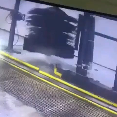 tweet_wash's tweet photo. Holy guacamoly! 🙈

#softwashing 
#nanowash 
#carwash 
#clean
#cleancar
#softwashexpress
#puurglans
#razendsnel
#gratisstofzuigen
#supercars
#wedetail https://t.co/oUfyQ0LPIr
