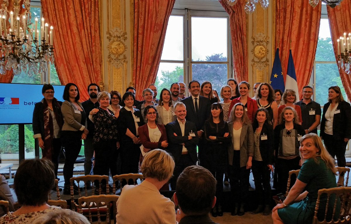 Soluris_dir's tweet photo. Quand les collectivités locales osent agir en mode start up. Bravo! De beaux exemples d'innovations grâce à l'appui décisif de @_DINSIC @BetaGouv @Programme_DCANT. Une démarche saluée par @cedric_o à reproduire sur un maximum de territoires. #mutualisation @declic_asso https://t.co/vh5vDfgb79
