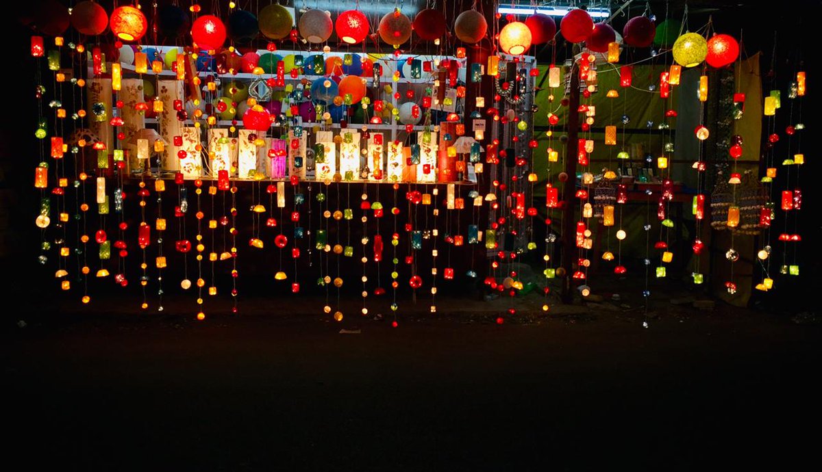 #Streetscapes #streetshopping at #PeacefulPondicherry for #Weeklongstays #Handmade products