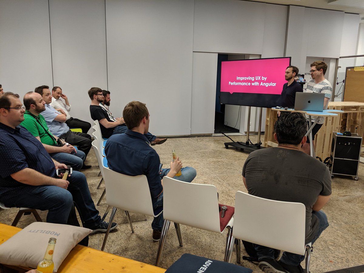 Second talk of the day about 'Improving UX by performance with #angular' by <a href="/floriantischler/">Florian Tischler</a> and <a href="/Steffen_Staehle/">Steffen S.</a>. Have fun!