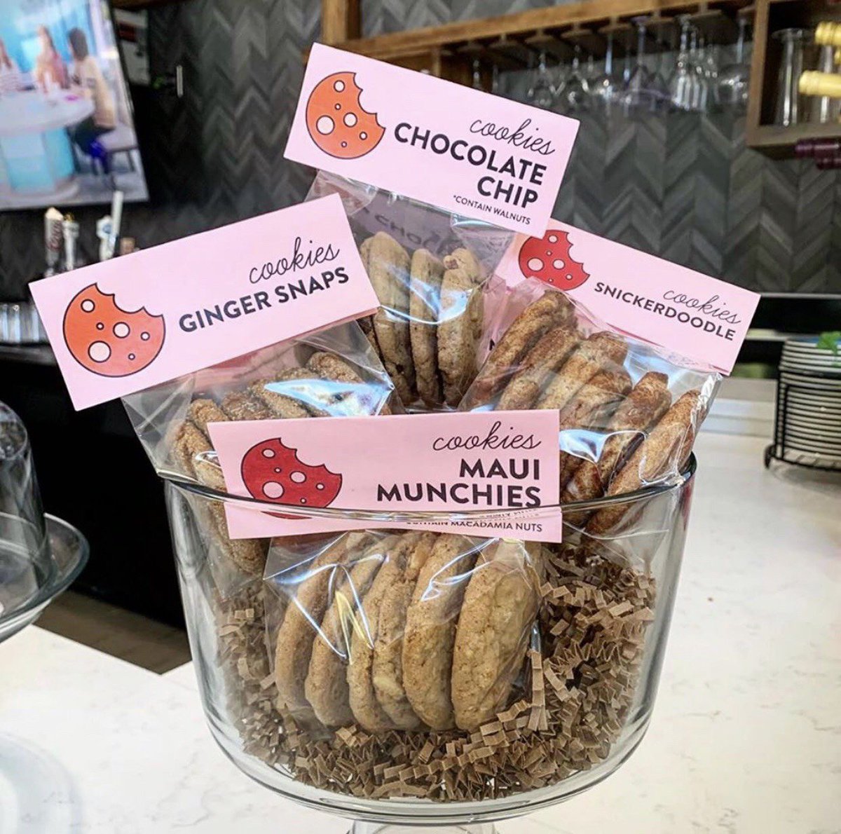 Some SWEET news for our Cove guests! 🍪🧁Delicious Bundt Cakes, yummy cookies &amp; more fresh baked treats from our friends at <a href="/CreativeCakery/">CreativeCakeryLB</a> are now for sale in the Wave Lounge Cafe! Grab a sweet for your stay or on the go! #YUM