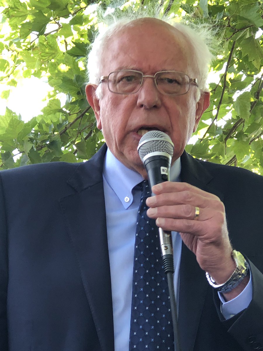 KravKat's tweet image. I got to shake Bernie’s hand today after he spoke about the grotesque greed of the Walton family and its shareholders. #EndWalmartGreed #BernieAtWalmart #Bernie2020