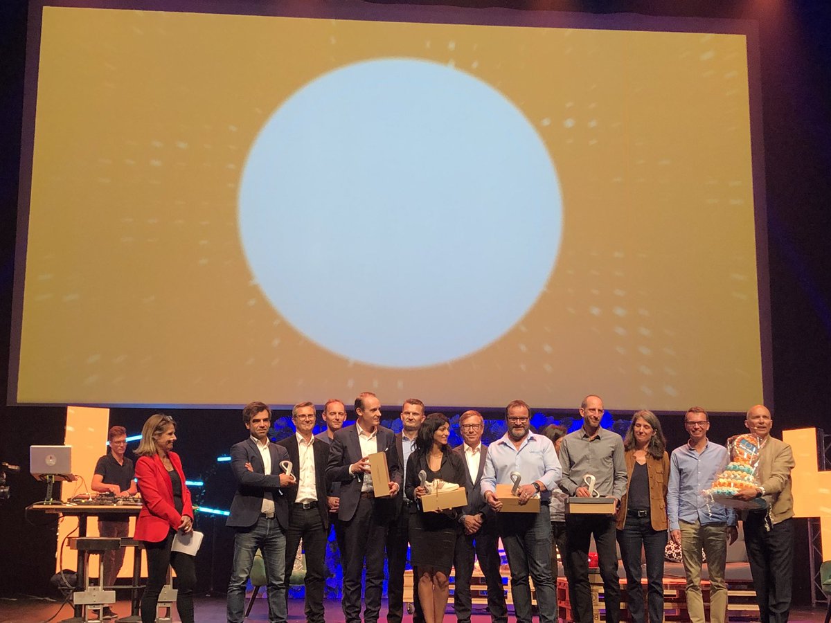Stampyt's tweet photo. Nous avons eu la chance d’être finaliste des Trophées de l’innovation #Runinnov 2019 ! 
Merci à tous les partenaires, aux organisateurs et grand BRAVO à un autre Lauréat Vendéen @HGCT_Europe ! https://t.co/QMjog1kDp2